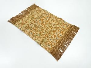 川島織物製　瑞鳥唐草織出し卓布